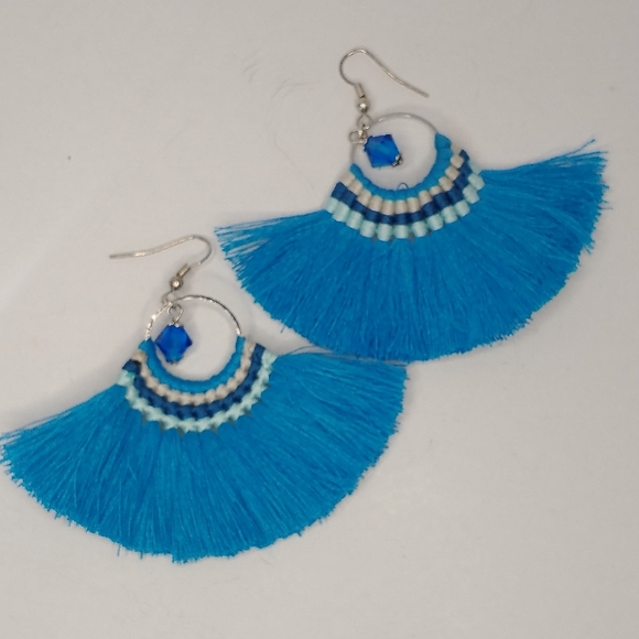 Swarovski Fan Tassel earrings - Picture 4 of 4